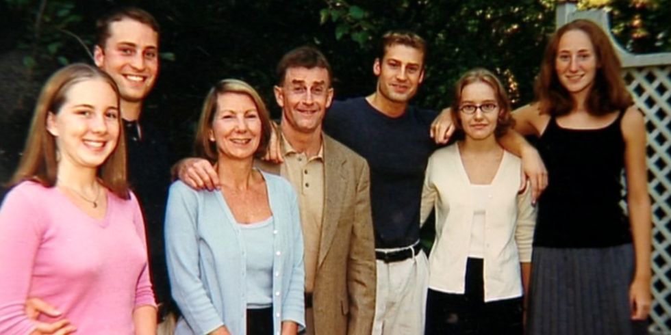 Kathleen e Michael com a família reunida em The Staircase
