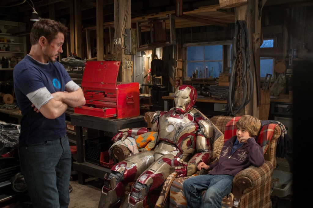 Tony Stark ao lado de seu protegido Harley