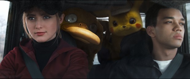 Psyduck e Pikachu no carro em Detetive Pikachu